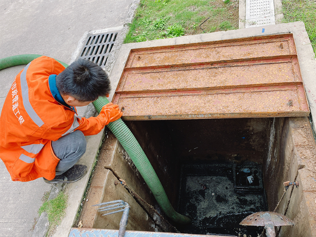 广丰抽化粪池
